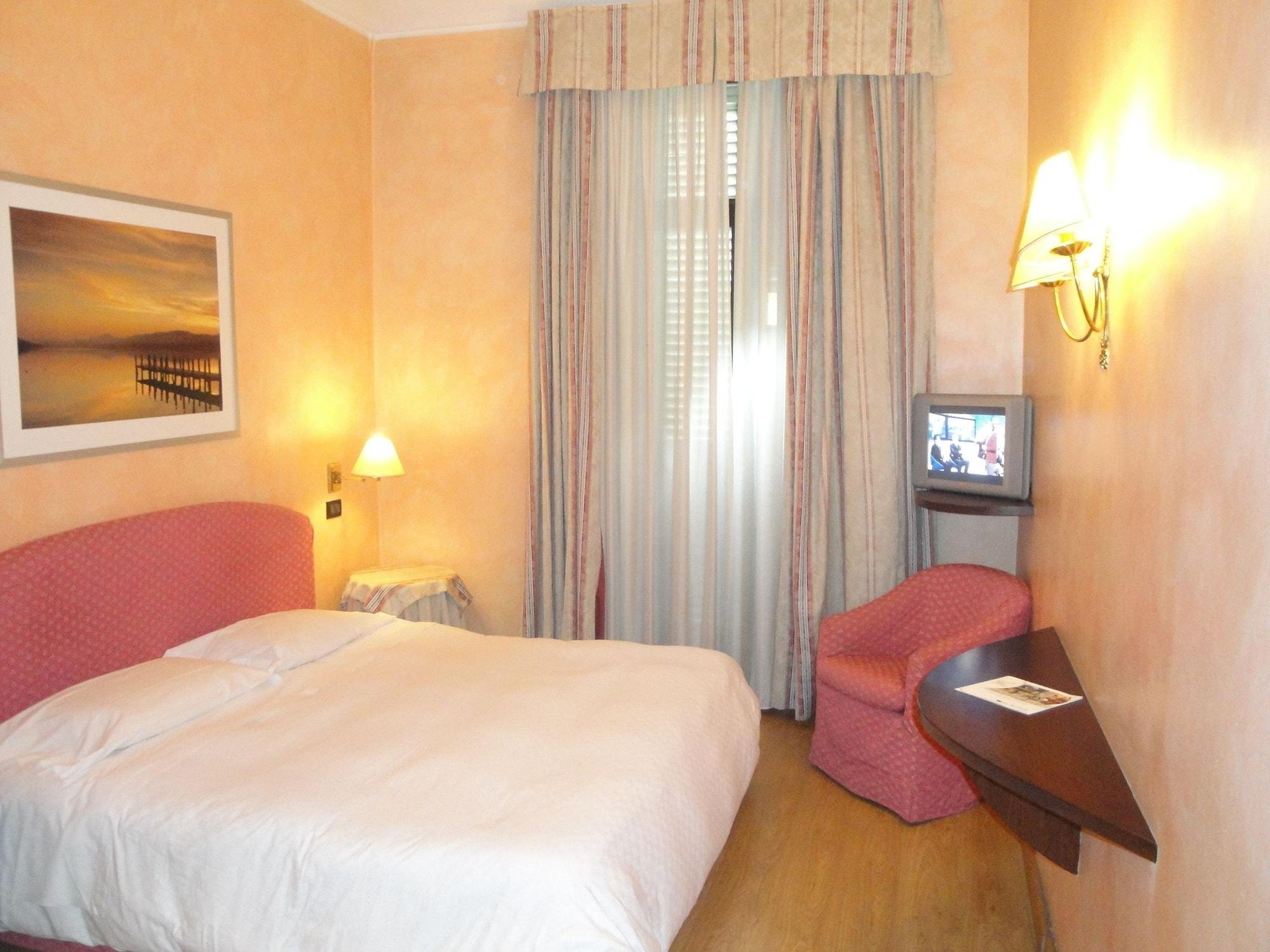 Hotel Due Mondi Torino Kültér fotó