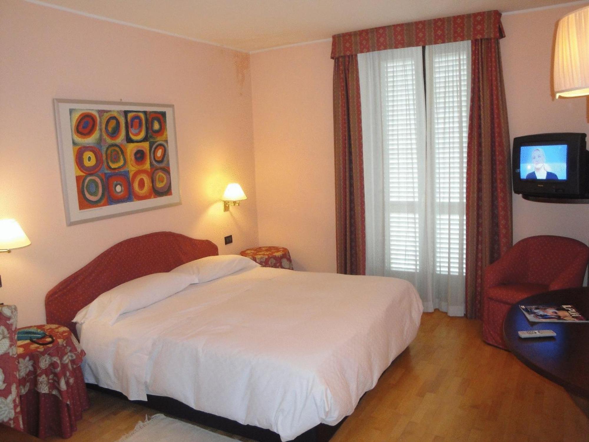 Hotel Due Mondi Torino Kültér fotó